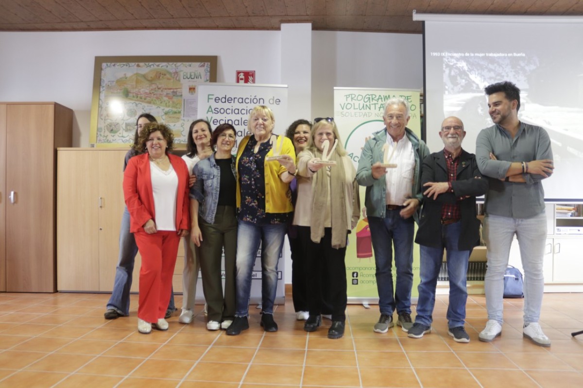La Federación de Asociaciones Vecinales y Culturales de Teruel reconoce la labor desinteresada de Asun Salvador, Gustavo García y Mª Teresa Gómez